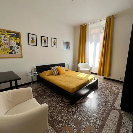 2 Passi Dal Mare Apartment Savona